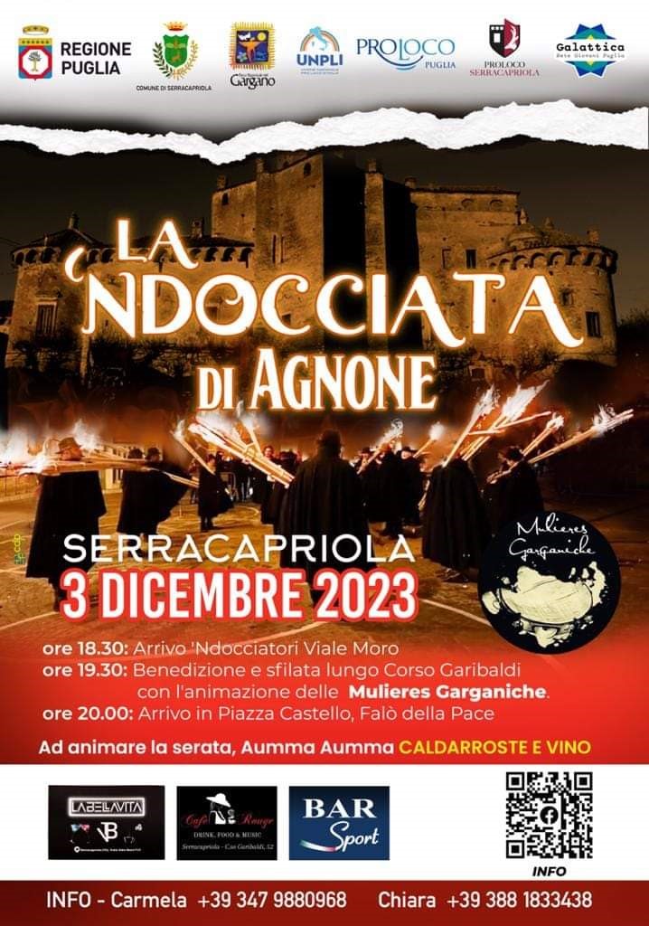 Torna la tradizionale 'Ndocciata di Agnone a Serracapriola, in provincia di Foggia - Puglia, il 03 dicembre 2023.